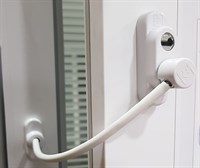 Блокиратор поворота с тросиком и ключом белый Блокиратор поворота с тросиком и ключом белый